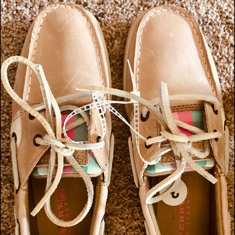 Girls Sperry Top-Sider loafers sz 3 NWOT